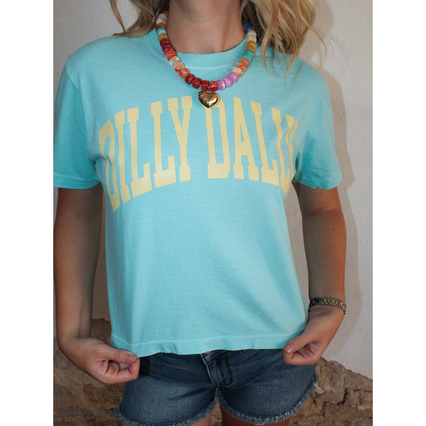 Dilly Dally Tee
