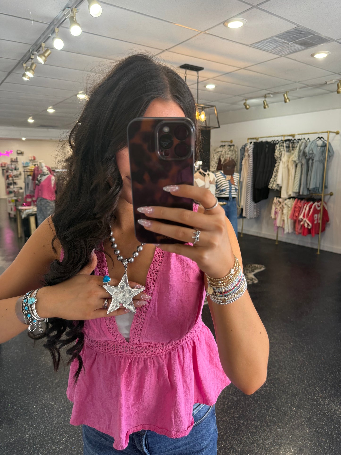 Hammered Chunky Star Necklace