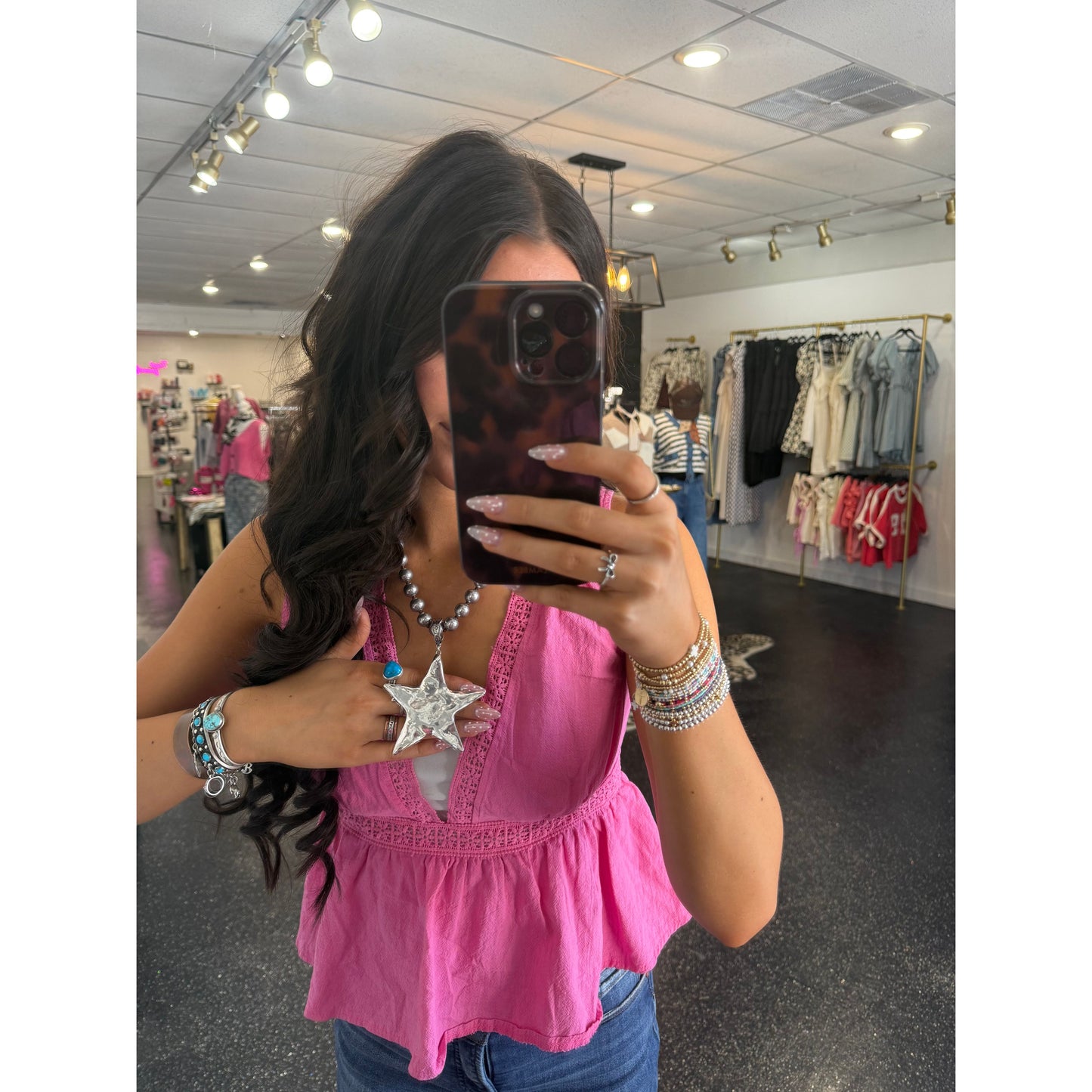 Hammered Chunky Star Necklace