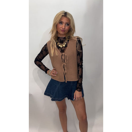 Lace Mockneck