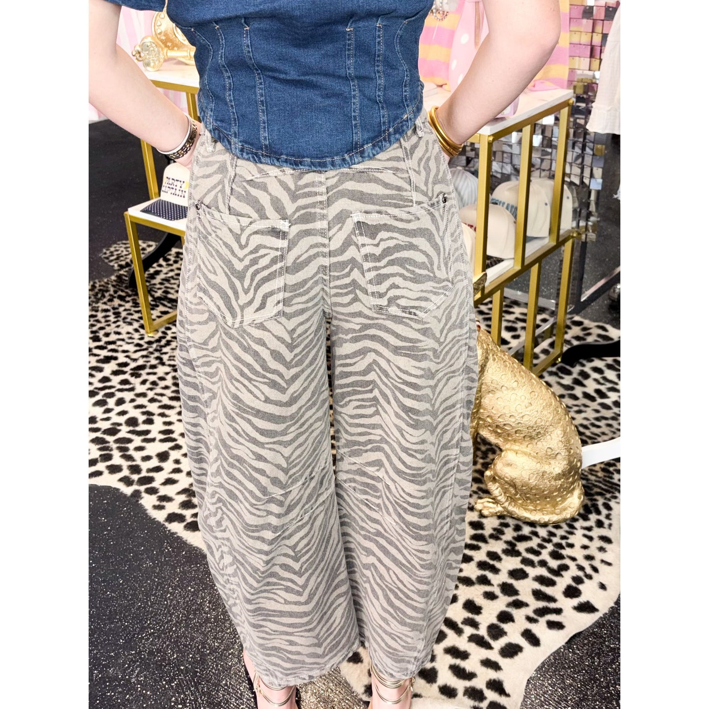 Coastal Zebra Barrel
