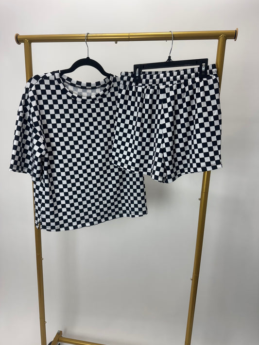 Black and White Checkered Set